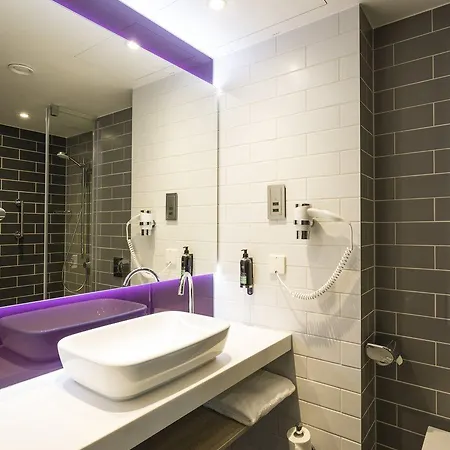 Express - - Centre Ξενοδοχείο Φράιμπουργκ