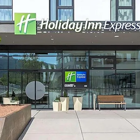 Express - - Centre 3*
