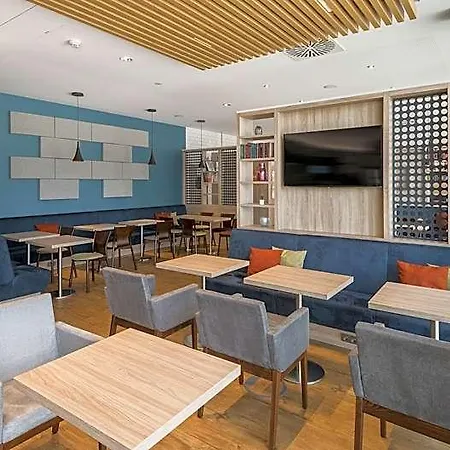 Hotel Express - - Centre
